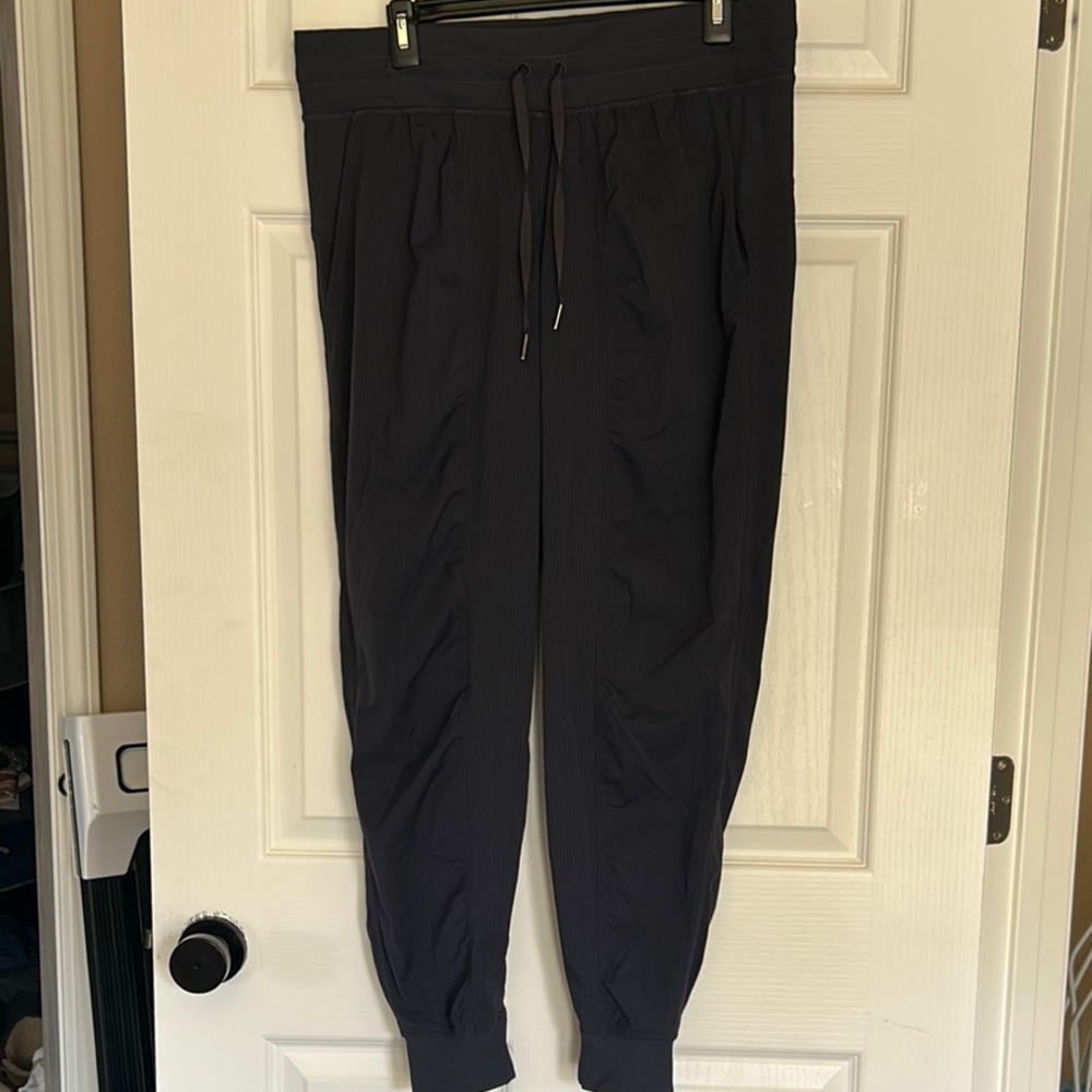 Lululemon. Navy. Dance pant.